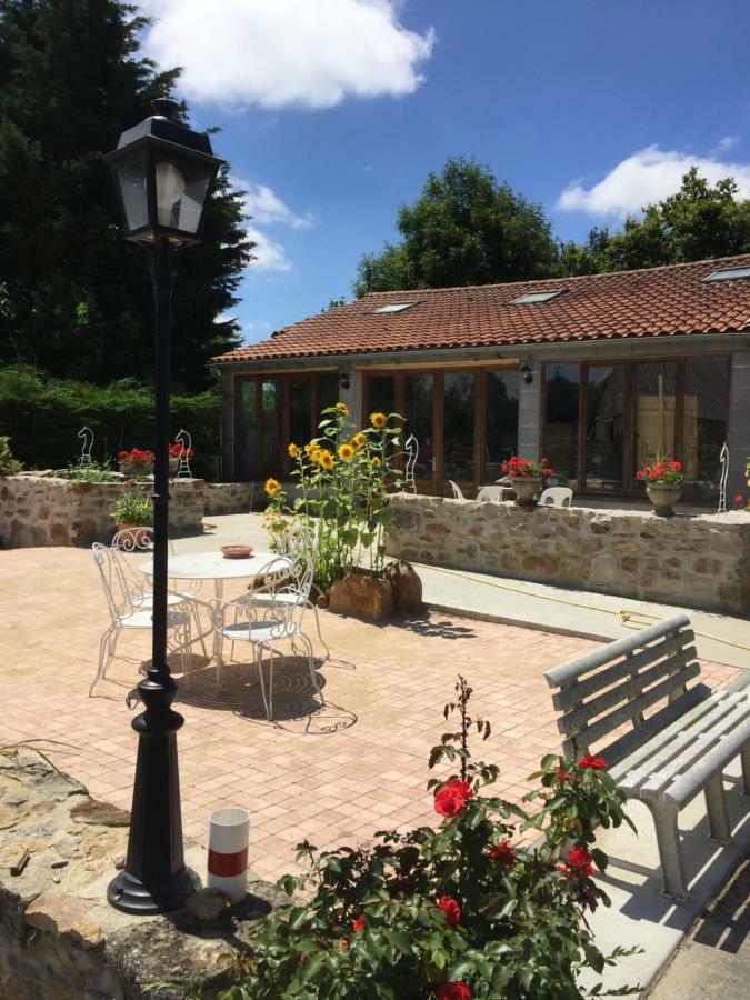 Gîte climatisé de La Haute Rue Touvois Exterior foto