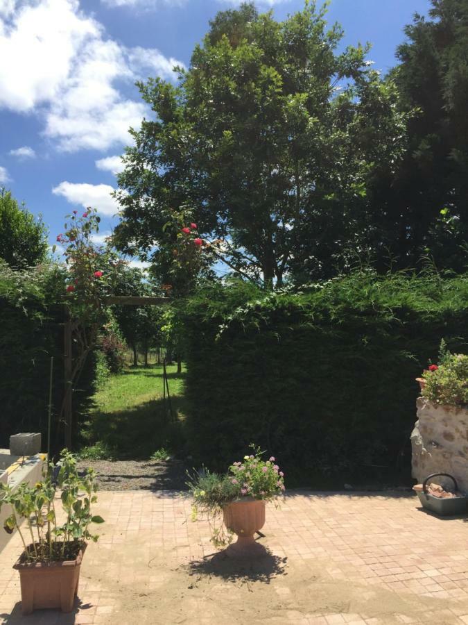 Gîte climatisé de La Haute Rue Touvois Exterior foto