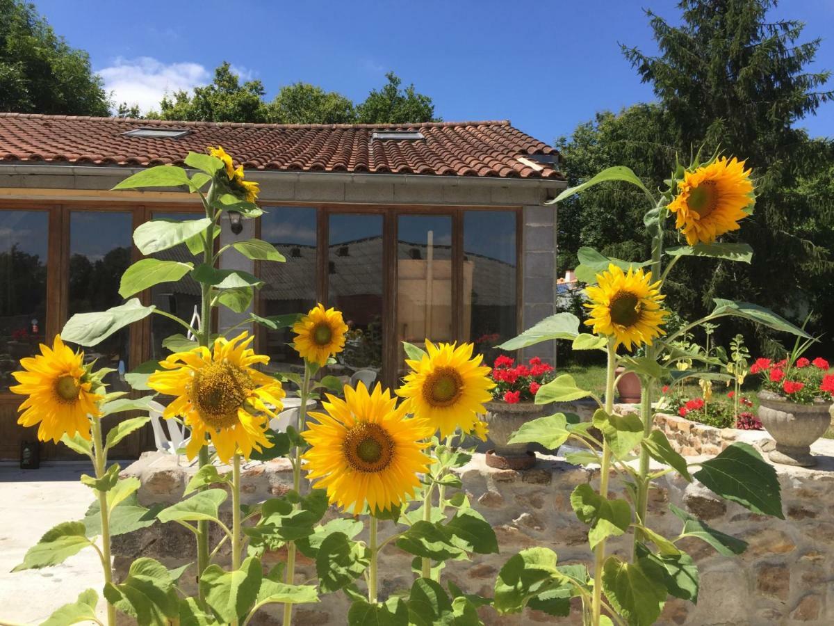 Gîte climatisé de La Haute Rue Touvois Exterior foto